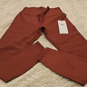NWT ALO Yoga Leggins